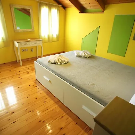 Moon * Lygia (Lefkada)