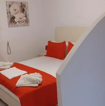 Moon Apartment *