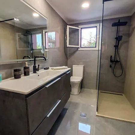 Moon Апартаменты *